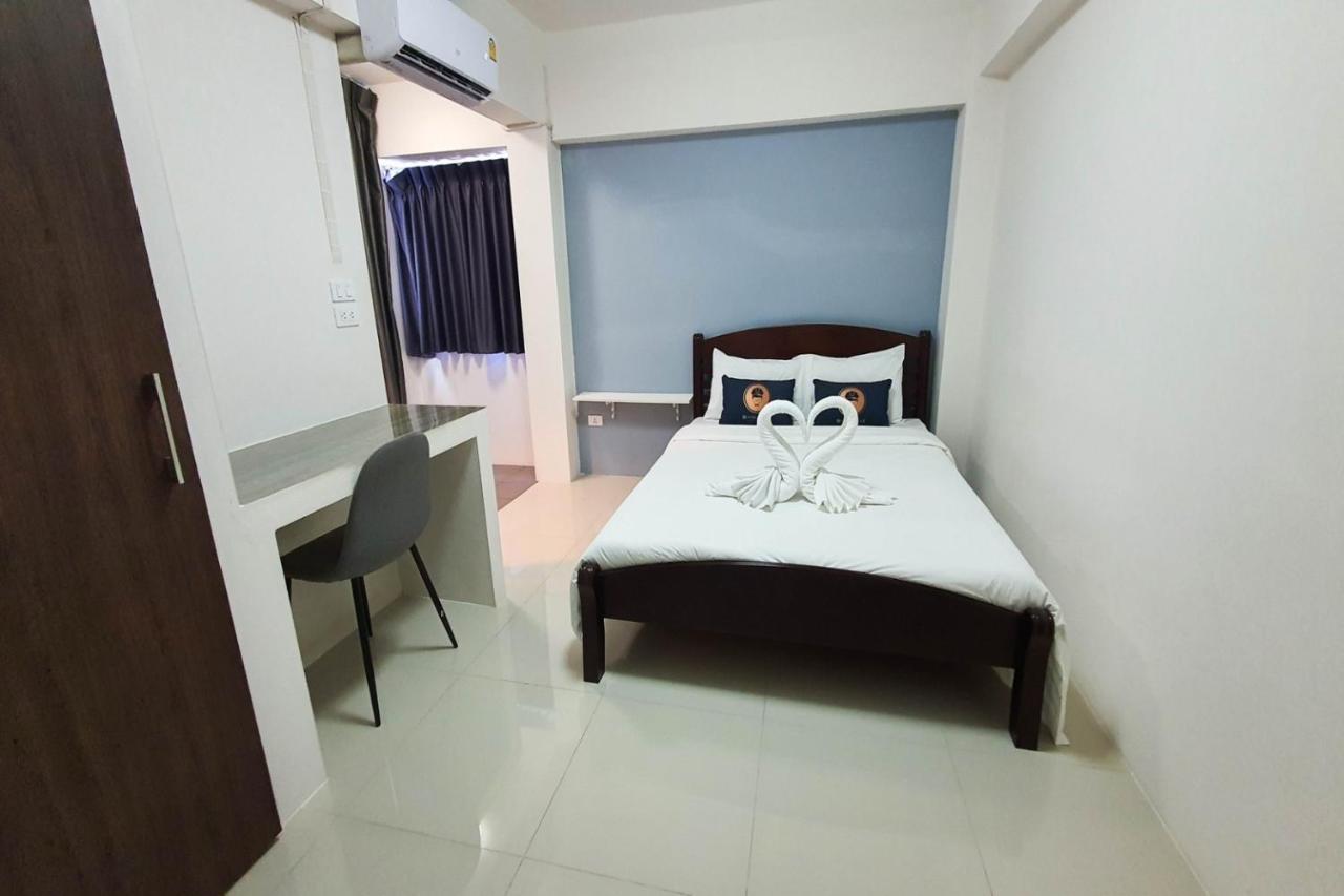 Roomquest Suvarnabhumi Ladkrabang 42 방콕 외부 사진