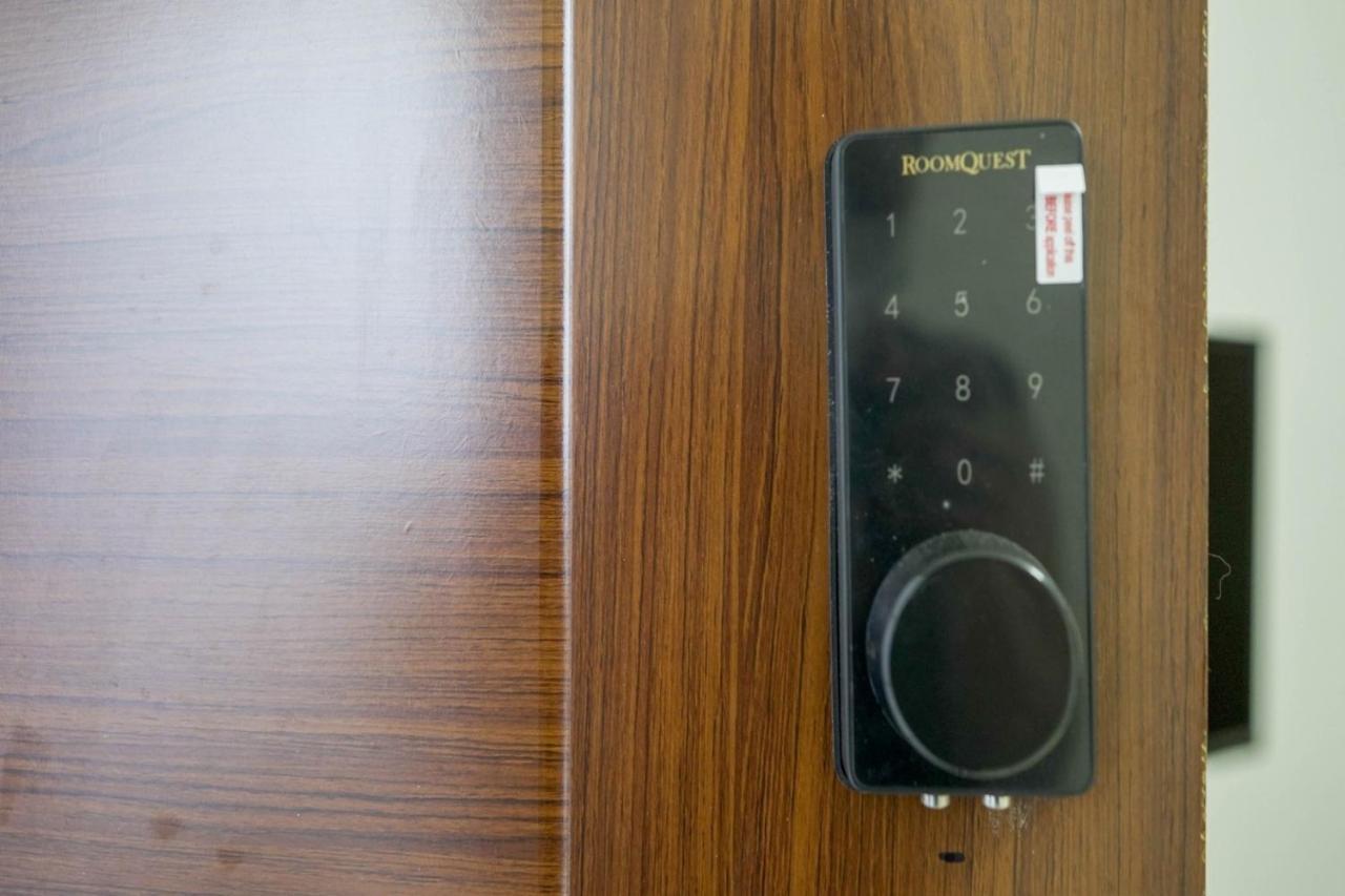 Roomquest Suvarnabhumi Ladkrabang 42 방콕 외부 사진