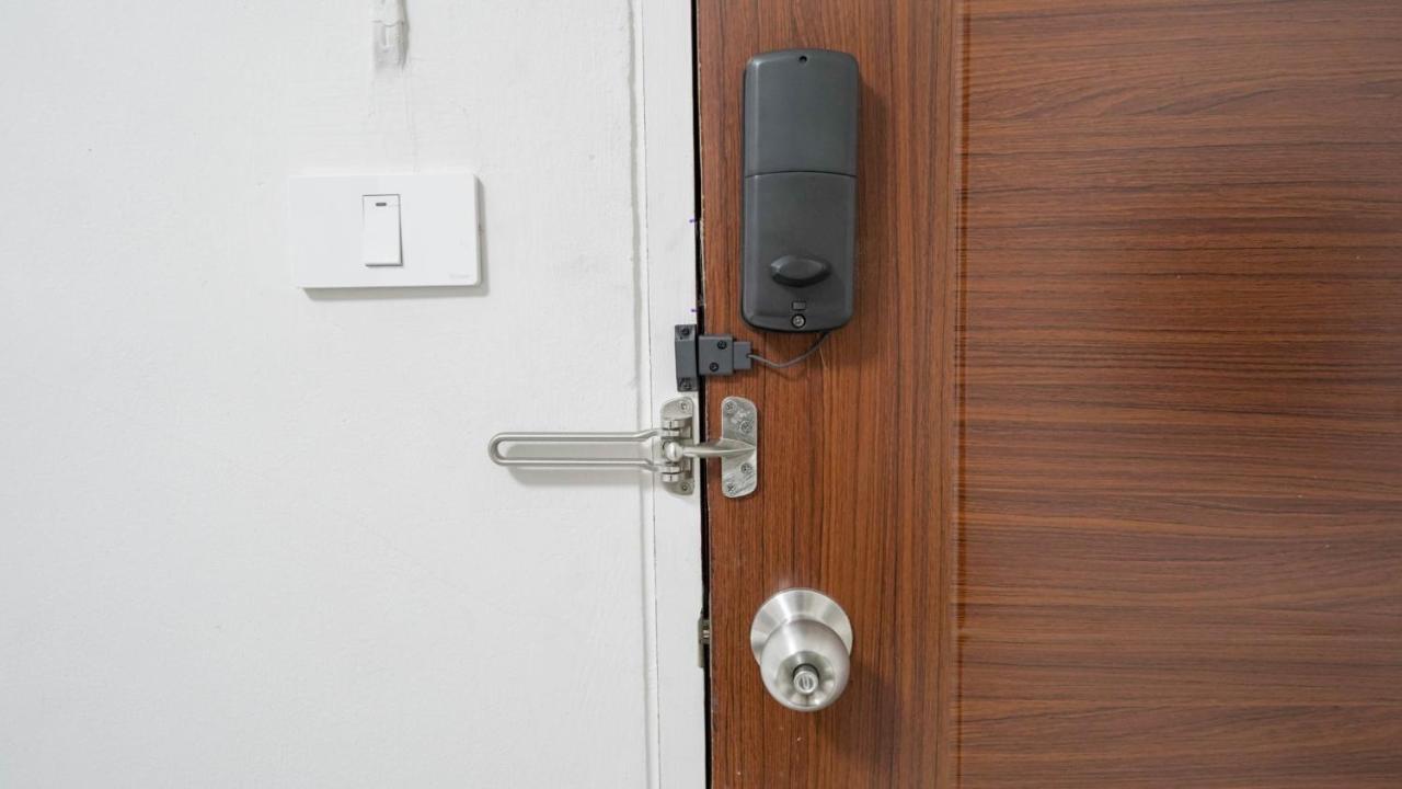 Roomquest Suvarnabhumi Ladkrabang 42 방콕 외부 사진